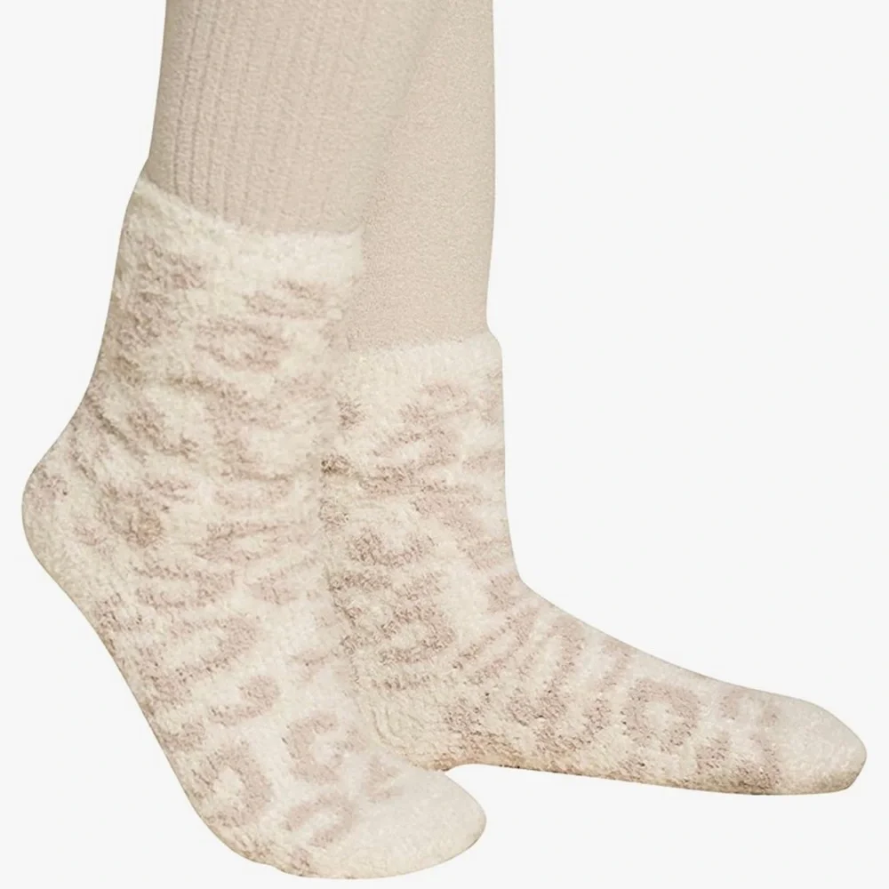 Barefoot Dreams CozyChic Cream/Stone Socks - Picture 2 of 8